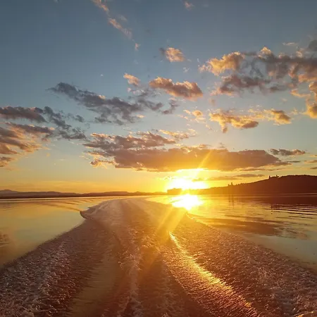 Trasimeno Nature House Hotel *